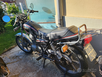 Moto storica YAMAHA SR 250 21L