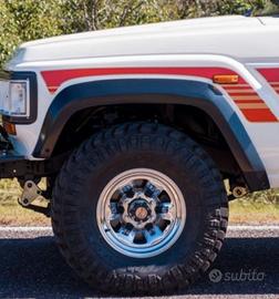 Toyota Land Cruiser HJ60 HJ61 - Parafanghi ORIGINA