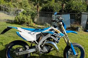 TM 125 SUPERMOTARD