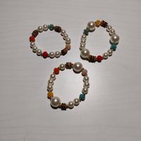 Bracciale con perle e pietre 