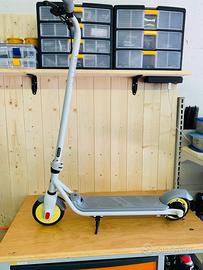 Monopattino elettrico Segway C10