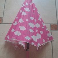 Ombrello rosa per bambina