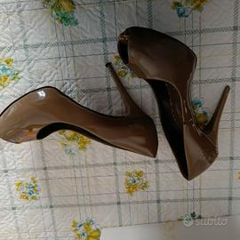 decolte in pelle