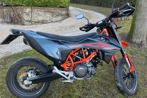 Ktm 690 Smc R - MY24 - 3900 km