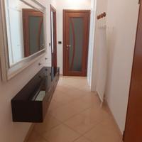 Quadrilocale parzialmente arredato