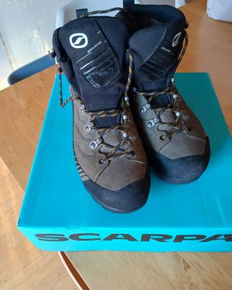 Scarponi Scarpa n.42,5  mod. Ribelle  TRK GTX
