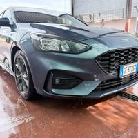 Ford focus st line