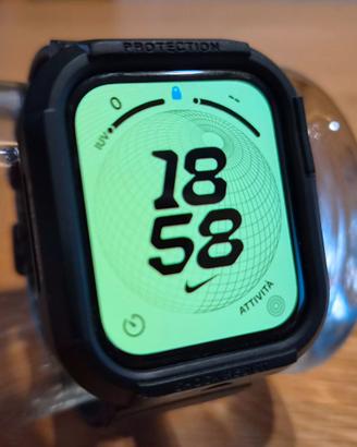 Apple Watch SE GPS 44mm + cinturino Spigen