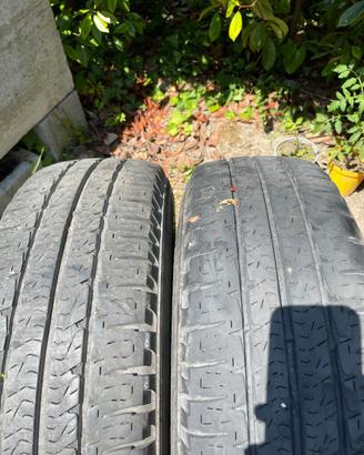 Gomme Michelin agilis camping 215/75 R16