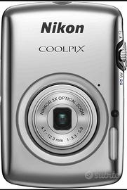 Nikon Coolpix S01 Argento – Ultra Compatta 10MP