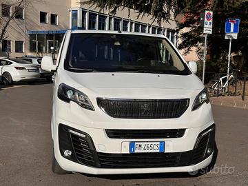 PEUGEOT Traveller Allure