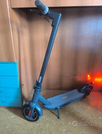 Monopattino elettrico Ninebot Segway G30 Max 