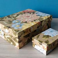 2 Scatole in cartone a fiori