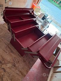 cassetta attrezzi in metallo 