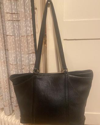 A.Virgili-  borsa in pelle , capiente e elegante