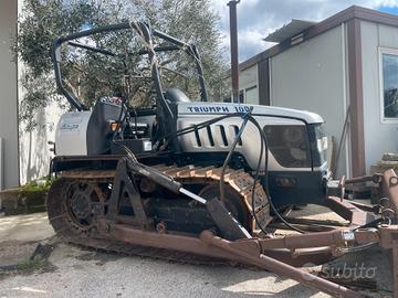 Trattore cingolato LAMBORGHINI modello TRIUMPH 100