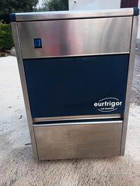 fabbricatore di ghiaccio 