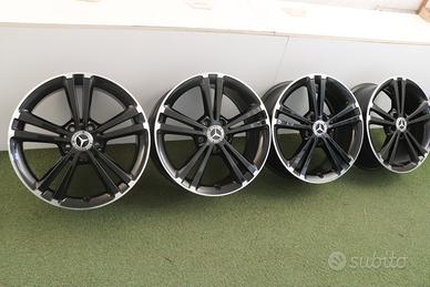 Cerchi in lega Mercedes Classe A B CLA 18 ORIGINAL