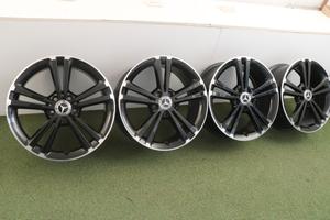 Cerchi in lega Mercedes Classe A B CLA 18 ORIGINAL