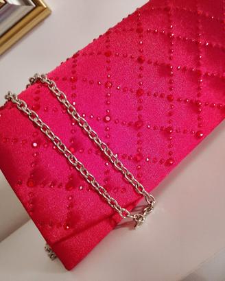 pochette elegante rossa trapuntata in raso