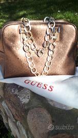 Borsa a mano Guess bronzo