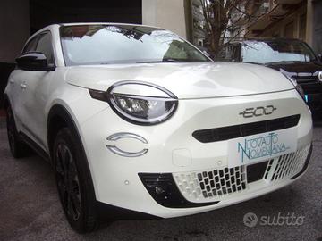FIAT 600 Hybrid 110CV DCT6 MHEV La Prima NAVI e