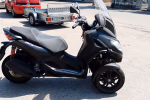 Piaggio MP3 300 hpe sport