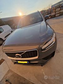 Volvo XC90 R-Design
