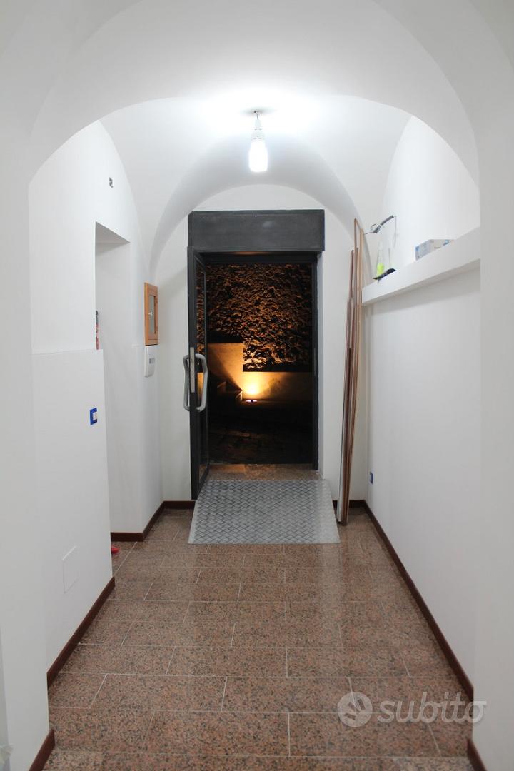 Negozio in pieno centro storico - Vista 2