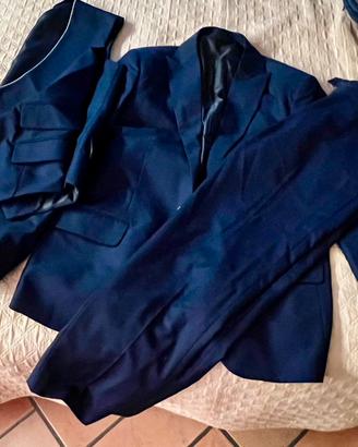 Abito completo uomo colore blu