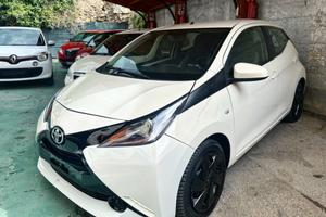 Toyota Aygo 1.0 VVT-i 69 CV 5 porte x-clusiv GARAN