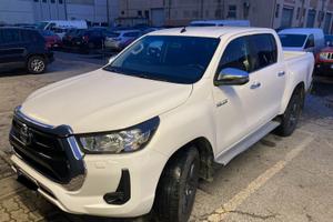 Hilux 4wd 2.4 150cv lounge IVA COMPRESA