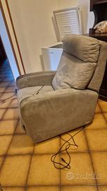 poltrona elettrica funzionante usata poco 160€ 