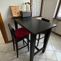 Tavolo + 2 sgabelli ikea