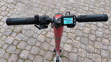 Monopattino elettrico 