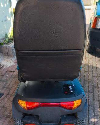 Carrozzina elettrica per disabili