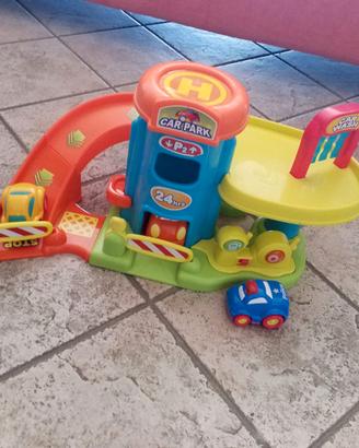 Gioco con macchinine