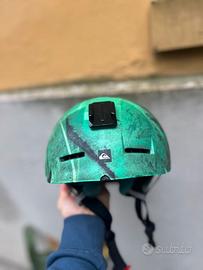 Casco Quiksilver Fusion con attacco Gopro