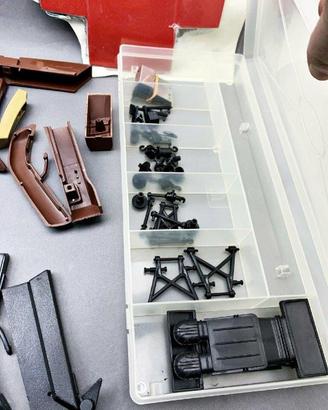 Parti sfuse per ricambi Testarossa pocher 1/8