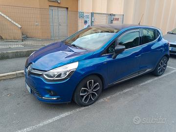Renault Clio 1.5 diesel energy duel