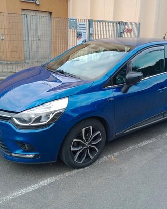 Renault Clio 1.5 diesel energy duel