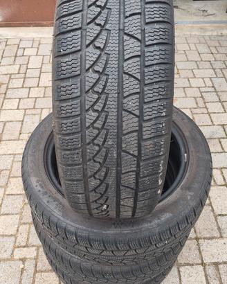 Gomme invernali 205/55 r17