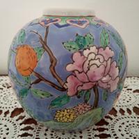 VASO CINESE IN PORCELLANA 