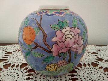 VASO CINESE IN PORCELLANA 