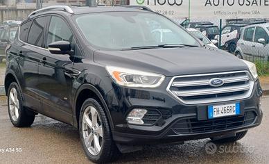 Ford Kuga 2.0 TDCI 150 CV S&S 4WD Powershift Titan