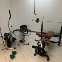 Set attrezzi palestra