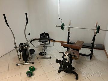 Set attrezzi palestra