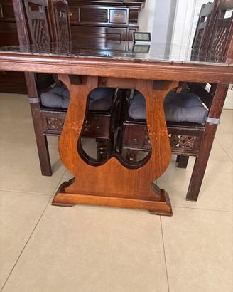 Tavolo in legno massello