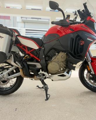 Ducati multistrada rally 2023 super accessoriata