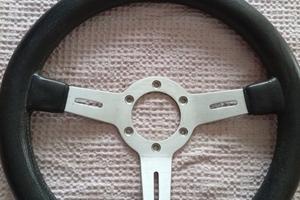 volante sportivo vintage per auto d'epoca 